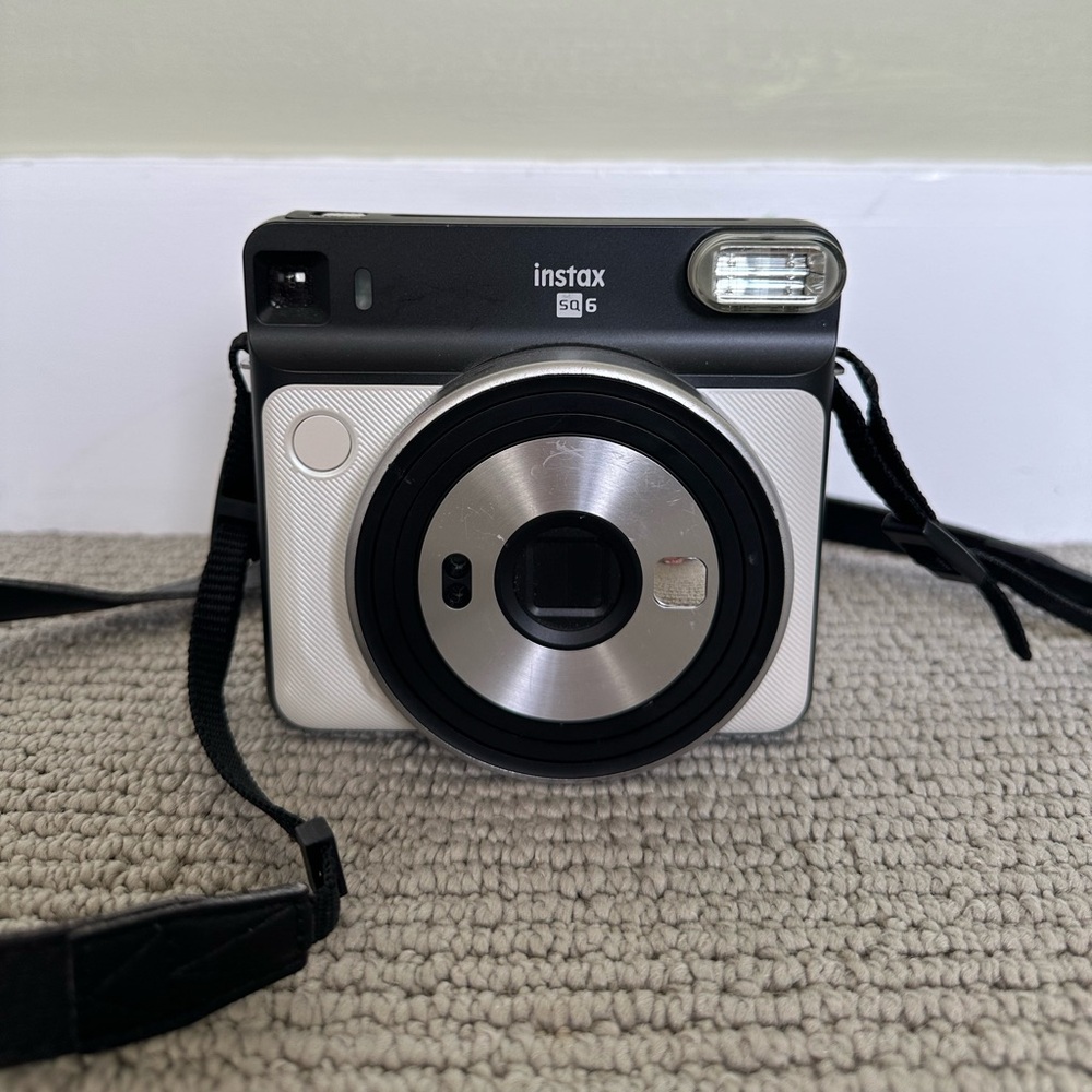 Instax Sq6 Polaroid Camera